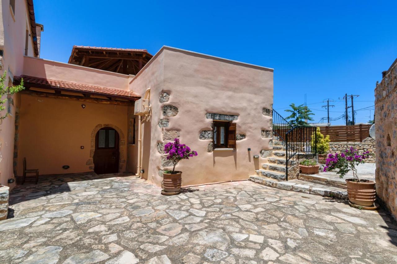 Villa Kambia Plaka  Exterior photo